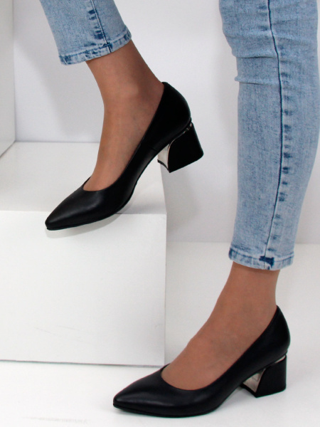 shoes_aug93_n4