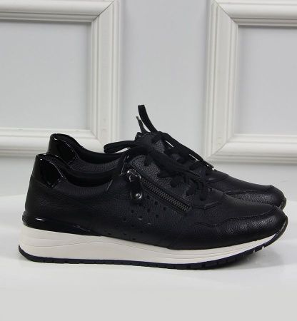 black_white_sneakers_1