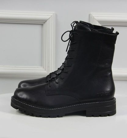 boots_simple_black_3